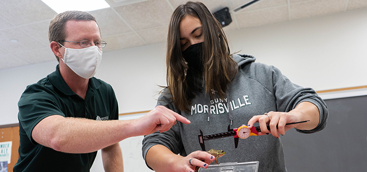 SUNY Morrisville Professor And Students’ Work With Aquatic Drones And Turtles Is Published In Scientific Journal
